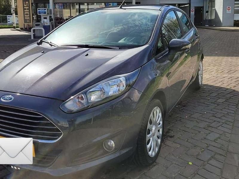 Occasion Ford Fiesta 82 PK (60 kW) 2015 Grijs Sedan