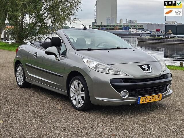 Grijs Occasion 2008 Peugeot 207 CC Cabriolet | € 4.250 (Iets duurder) - Afbeelding 1/4