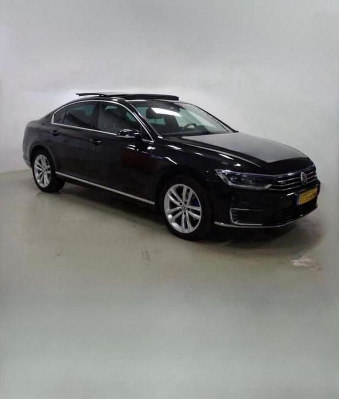 Occasion 2016 VW Passat GTE | € 13.999 (Duur) - Afbeelding 1/4