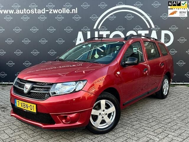 Rood, metallic lak Gebruikt 2014 Dacia Logan MCV Ambiance MPV | € 3.995 (Goede deal) - Afbeelding 1/4