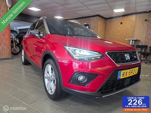 Rood Occasion 2018 Seat Arona FR SUV | € 12.945 (Goede deal) - Afbeelding 1/4