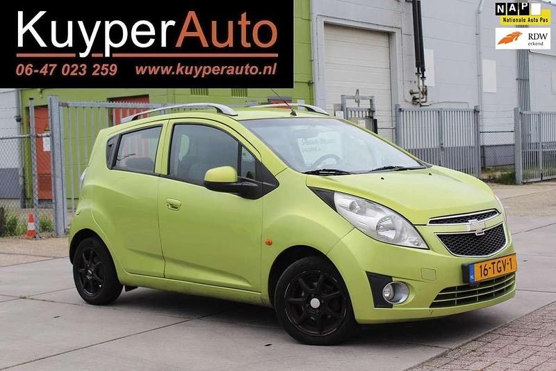 Groen Gebruikt 2012 Chevrolet Spark LS Hatchback | € 2.350 (Eerlijke prijs) - Afbeelding 1/4