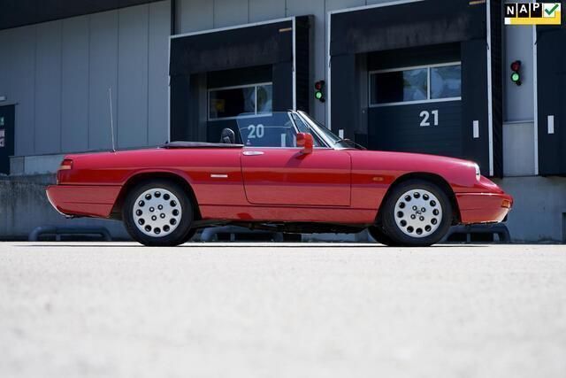 Rood Gebruikt 1993 Alfa Romeo Spider Cabriolet | € 19.900 - Afbeelding 1/4