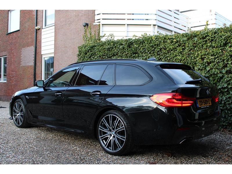Occasion BMW 530 Executive 252 PK (185 kW) 2018 Zwart Stationwagen