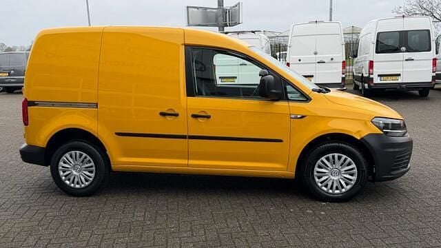 Occasion VW Caddy 75 PK (55 kW) 2018 Geel MPV