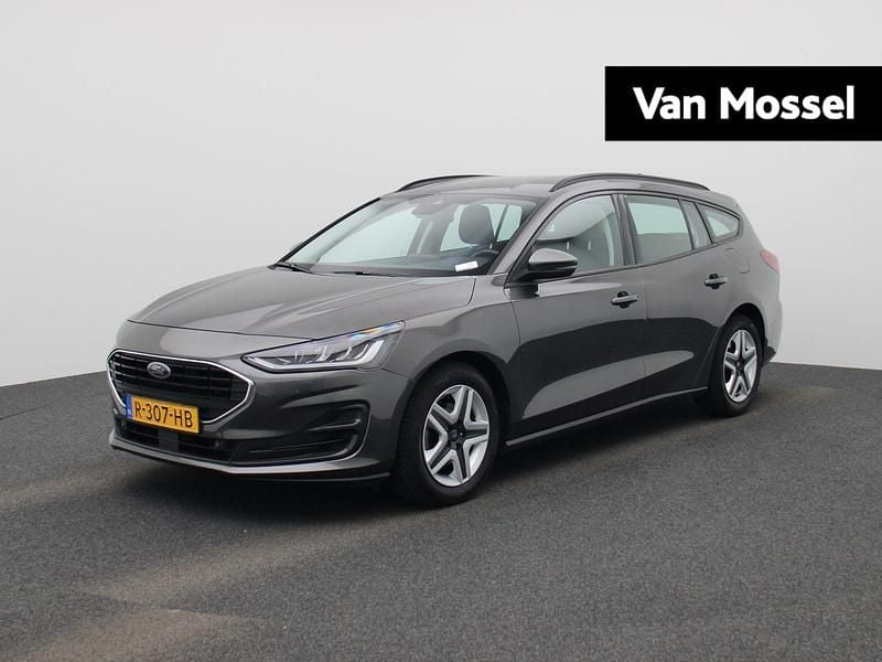 Grijs Gebruikt 2022 Ford Focus Stationwagen | € 16.400 (Eerlijke prijs) - Afbeelding 1/4
