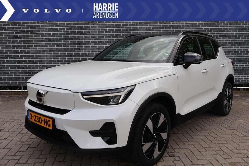 Wit Gebruikt 2022 Volvo XC40 Plus SUV | € 35.899 (Goede deal) - Afbeelding 1/4