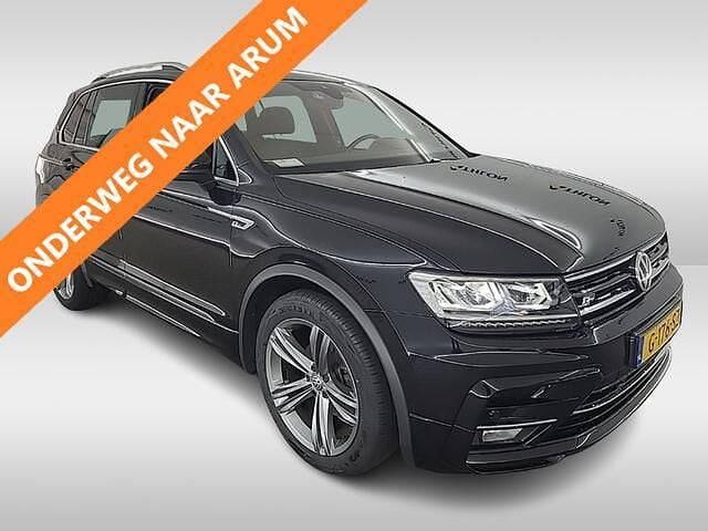 Zwart Gebruikt 2019 VW Tiguan R-line SUV | € 23.895 (Iets duurder) - Afbeelding 1/4