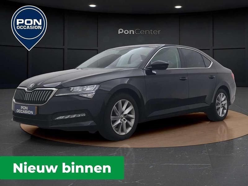 Zwart Occasion 2021 Skoda Superb Business Line Hatchback | € 21.950 (Super prijs) - Afbeelding 1/3