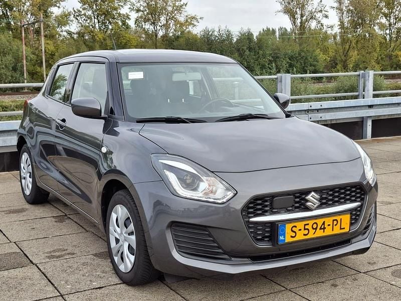 Occasion Suzuki Swift Comfort 83 PK (61 kW) 2023 Grijs Hatchback