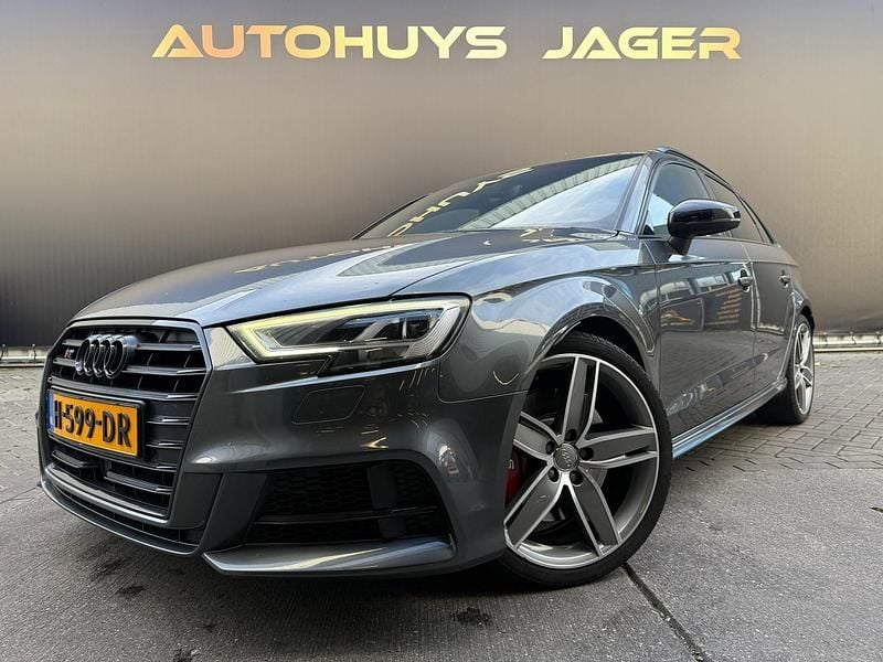 Grijs Gebruikt 2019 Audi S3 Proline Sedan | € 27.950 (Eerlijke prijs) - Afbeelding 1/4
