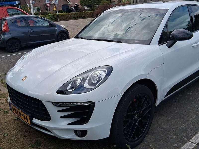 Wit Gebruikt 2014 Porsche Macan SUV | € 27.000 (Eerlijke prijs) - Afbeelding 1/4