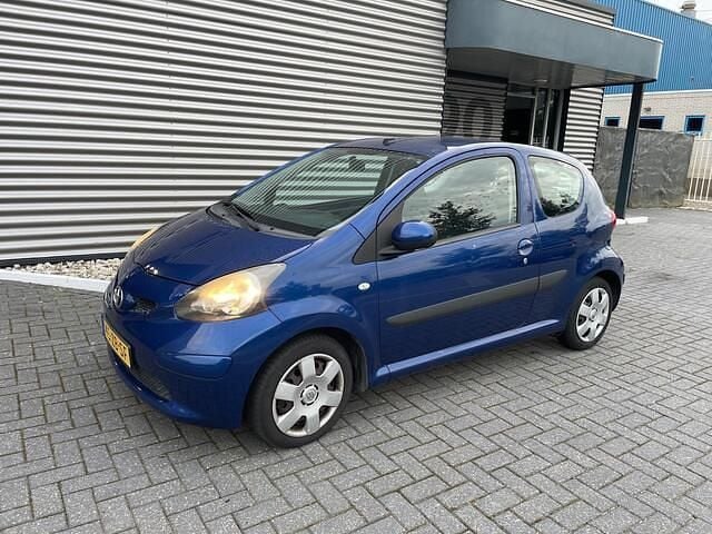 Blauw Gebruikt 2007 Toyota Aygo Hatchback | € 2.450 (Eerlijke prijs) - Afbeelding 1/4