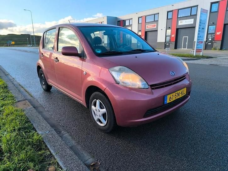 Gebruikt 2006 Daihatsu Sirion Hatchback | € 1.100 (Goede deal) - Afbeelding 1/4