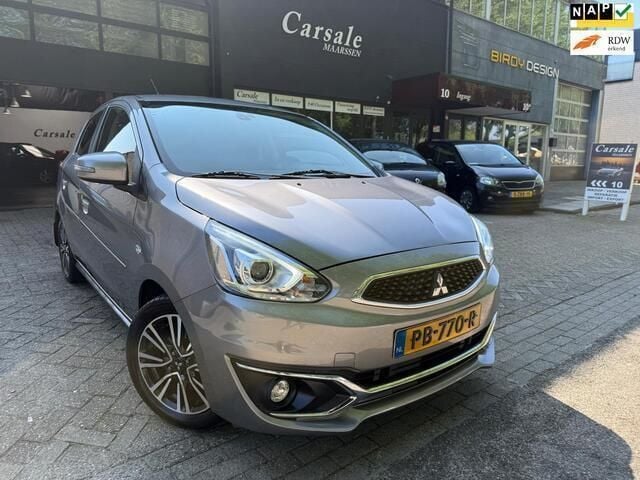 Grijs Gebruikt 2017 Mitsubishi Space Star Instyle Hatchback | € 8.350 (Goede deal) - Afbeelding 1/4