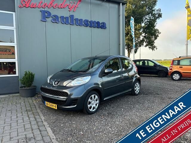 Grijs Gebruikt 2011 Peugeot 107 Hatchback | € 5.395 (Iets duurder) - Afbeelding 1/4