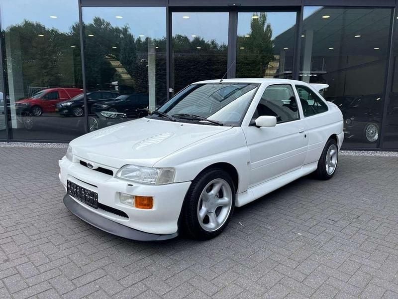 Wit Gebruikt 1994 Ford Escort RS Hatchback | € 89.500 - Afbeelding 1/4
