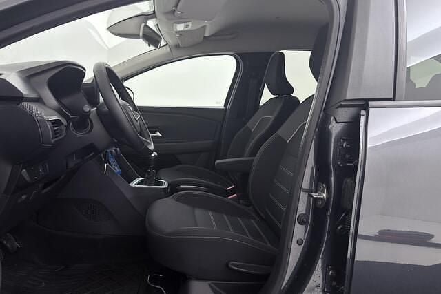 Occasion Dacia Jogger Comfort 110 PK (80 kW) 2022 Grijs (metallic) MPV