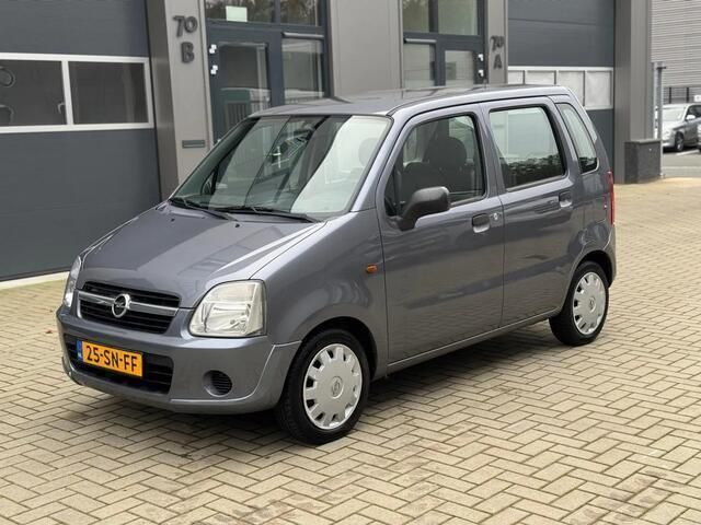 Grijs Gebruikt 2006 Opel Agila Essentia Hatchback | € 1.650 (Eerlijke prijs) - Afbeelding 1/4