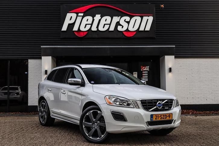 Wit Gebruikt 2012 Volvo XC60 R-Design SUV | € 17.949 (Eerlijke prijs) - Afbeelding 1/4