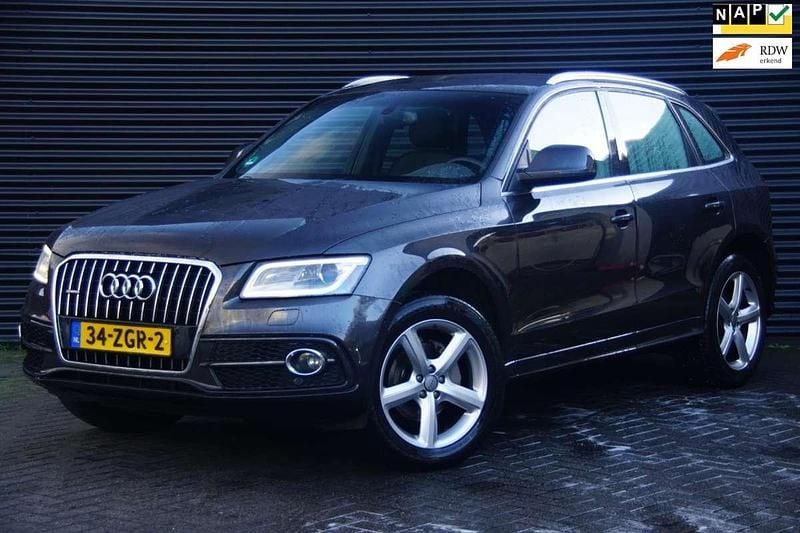 Grijs Occasion 2012 Audi Q5 S-Line SUV | € 9.995 (Eerlijke prijs) - Afbeelding 1/4