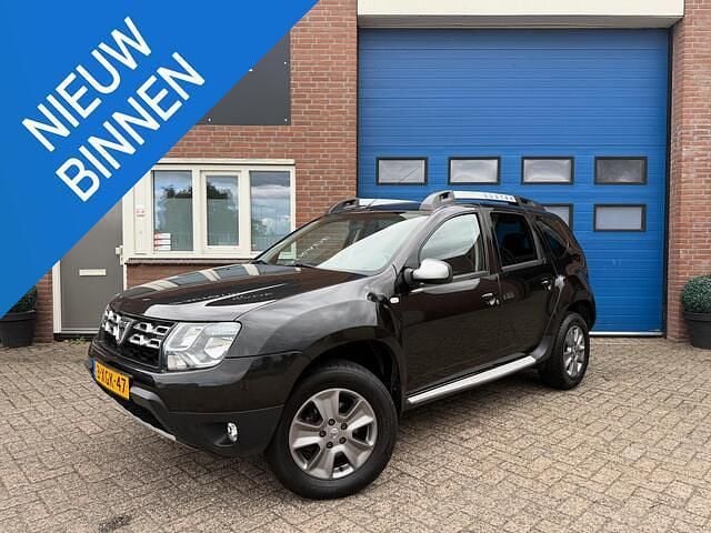 Zwart Gebruikt 2014 Dacia Duster Prestige SUV | € 8.850 (Eerlijke prijs) - Afbeelding 1/4