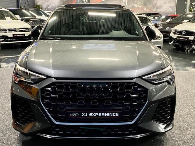 Grijs Gebruikt 2020 Audi RS Q3 Sportback Proline SUV | € 64.850 - Afbeelding 1/4