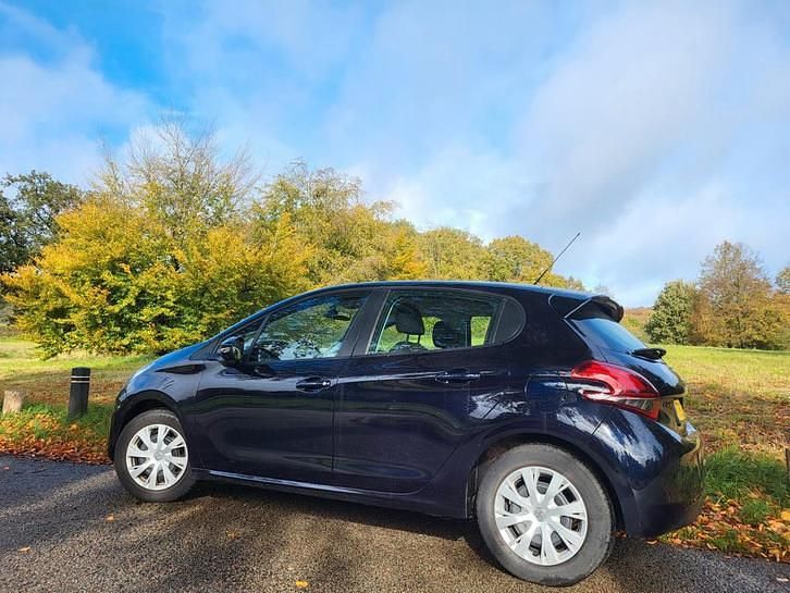 Gebruikt 2018 Peugeot 208 Hatchback | € 7.000 (Goede deal) - Afbeelding 1/4