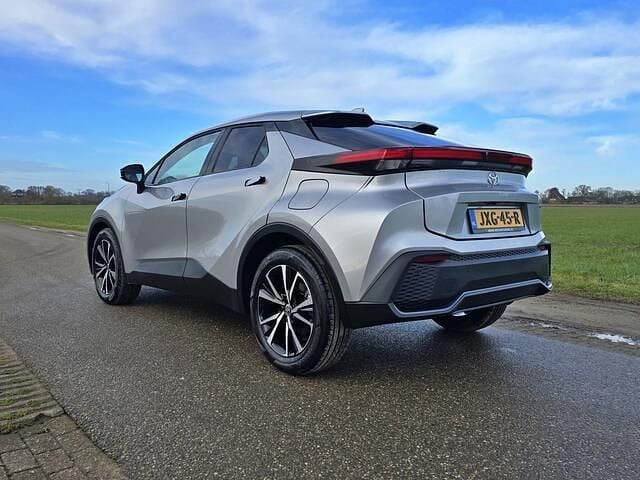 Occasion Toyota C-HR 140 PK (102 kW) 2025 Zilver SUV