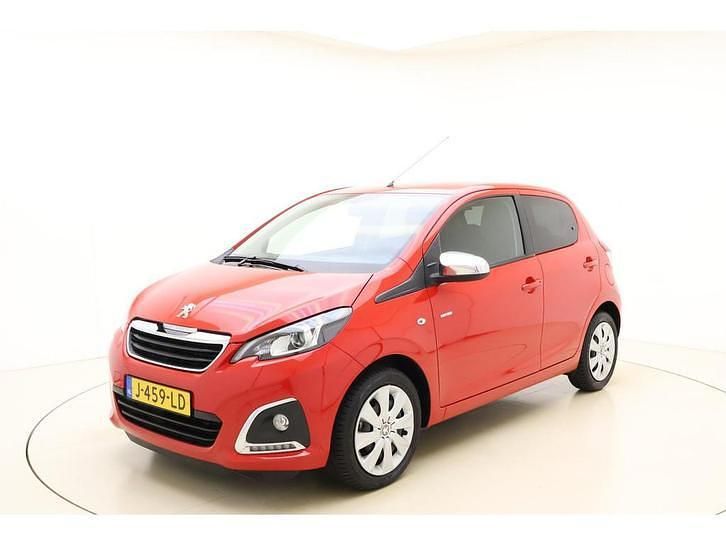 Rood Gebruikt 2020 Peugeot 108 Style Hatchback | € 12.245 (Iets duurder) - Afbeelding 1/4