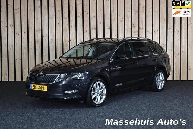 Zwart Gebruikt 2019 Skoda Octavia Business Line Stationwagen | € 15.900 (Eerlijke prijs) - Afbeelding 1/4