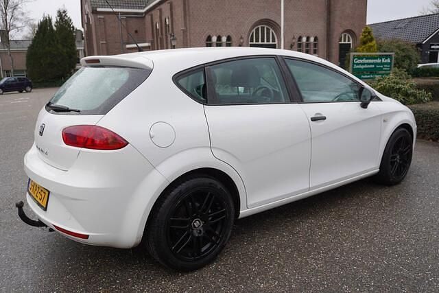 Occasion Seat Leon 86 PK (63 kW) 2010 Wit Hatchback