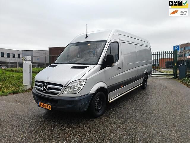 Zilver Gebruikt 2009 Mercedes 316 Van | € 6.750 - Afbeelding 1/4