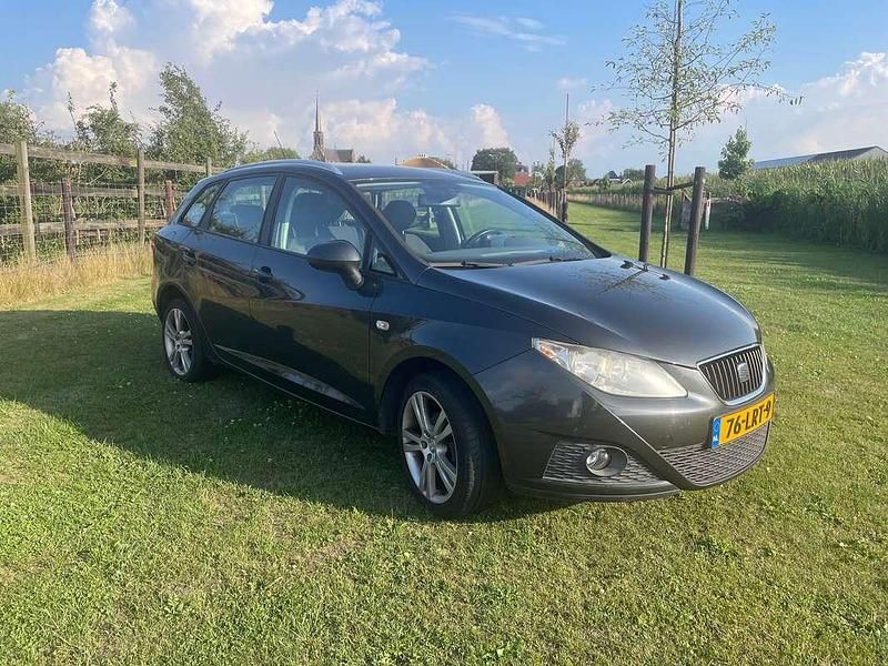 Grijs Gebruikt 2010 Seat Ibiza ST Reference Stationwagen | € 6.150 (Duur) - Afbeelding 1/4