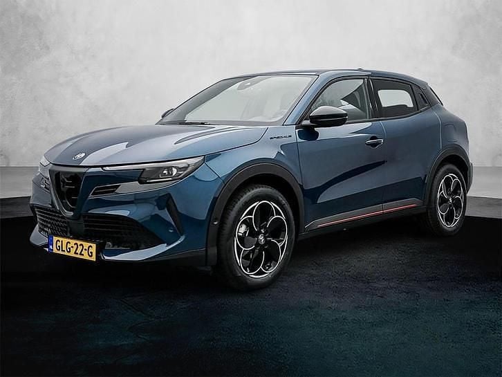 Blauw Gebruikt 2024 Alfa Romeo Junior Edizione Speciale SUV | € 32.495 (Goede deal) - Afbeelding 1/4