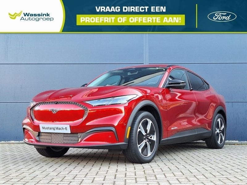 Rood metallic Nieuw 2025 Ford Mustang Mach-E SUV | € 45.967 (Eerlijke prijs) - Afbeelding 1/4