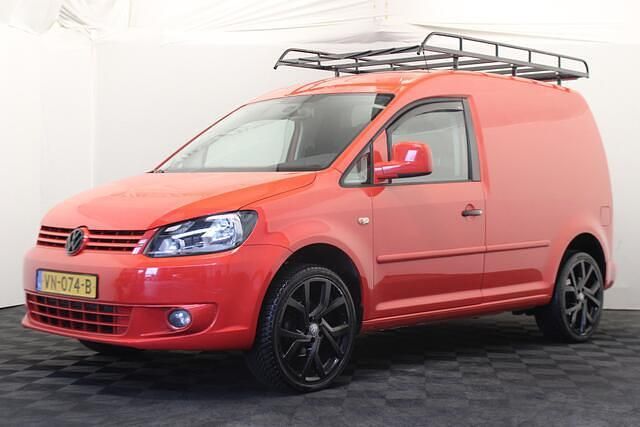 Rood Occasion 2015 VW Caddy MPV | € 7.450 (Eerlijke prijs) - Afbeelding 1/4