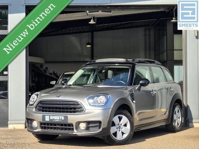 Grijs, metallic lak Gebruikt 2017 Mini Cooper Countryman Pepper SUV | € 16.500 (Eerlijke prijs) - Afbeelding 1/4