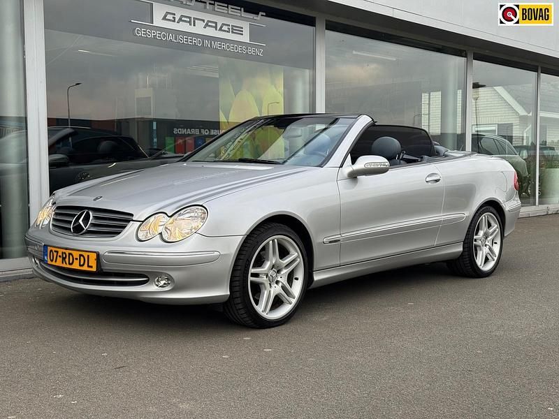 Zilver Gebruikt 2005 Mercedes CLK320 Elegance Cabriolet | € 11.950 (Eerlijke prijs) - Afbeelding 1/4