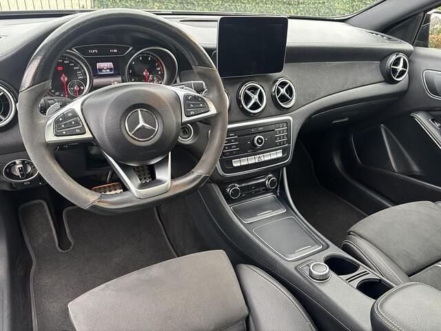 Occasion Mercedes A180 AMG 123 PK (90 kW) 2018 Zwart Hatchback