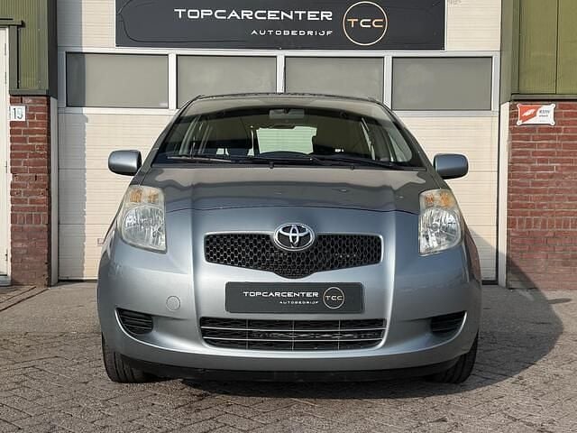 Occasion Toyota Yaris Sol 69 PK (50 kW) 2006 Grijs Hatchback