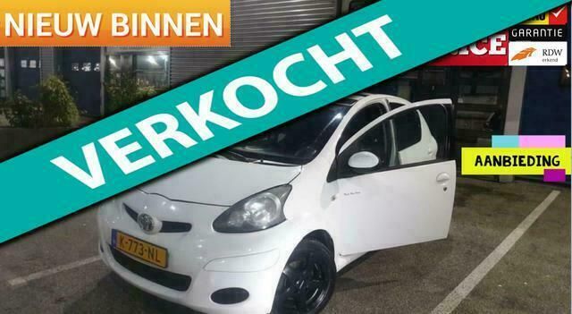 Wit Occasion 2011 Toyota Aygo Hatchback | € 3.499 (Eerlijke prijs) - Afbeelding 1/4