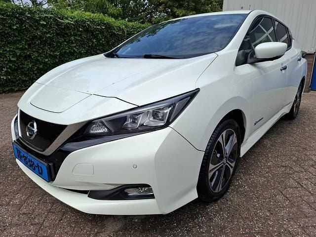 Wit, metallic lak Gebruikt 2018 Nissan Leaf Tekna Hatchback | € 7.850 (Duur) - Afbeelding 1/4