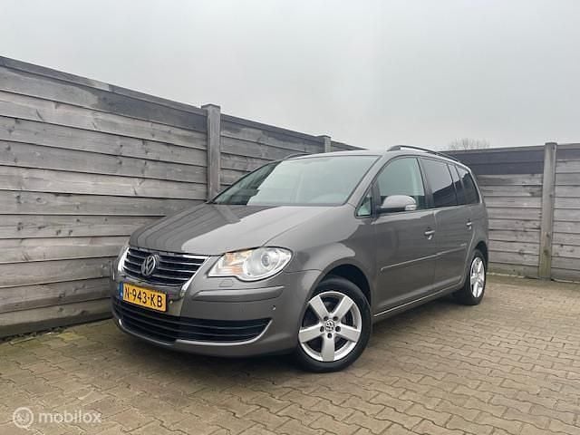 Grijs Occasion 2008 VW Touran Trendline MPV | € 5.250 (Eerlijke prijs) - Afbeelding 1/4