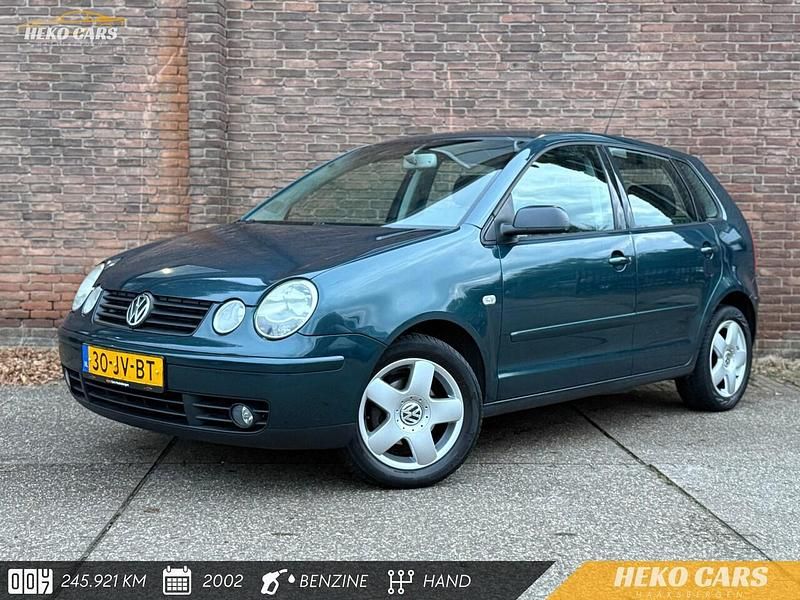 Groen Gebruikt 2002 VW Polo Hatchback | € 1.799 (Iets duurder) - Afbeelding 1/4