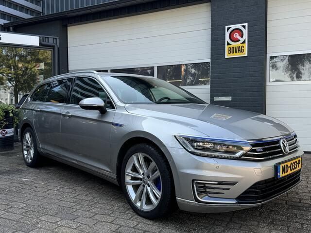 Grijs Gebruikt 2016 VW Passat Highline Stationwagen | € 14.950 (Duur) - Afbeelding 1/4