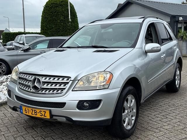 Grijs Gebruikt 2005 Mercedes ML350 SUV | € 6.950 (Super prijs) - Afbeelding 1/4
