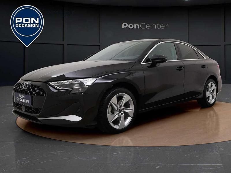 Zwart, metallic lak Occasion 2024 Audi A3 Advanced Sedan | € 30.450 (Super prijs) - Afbeelding 1/3