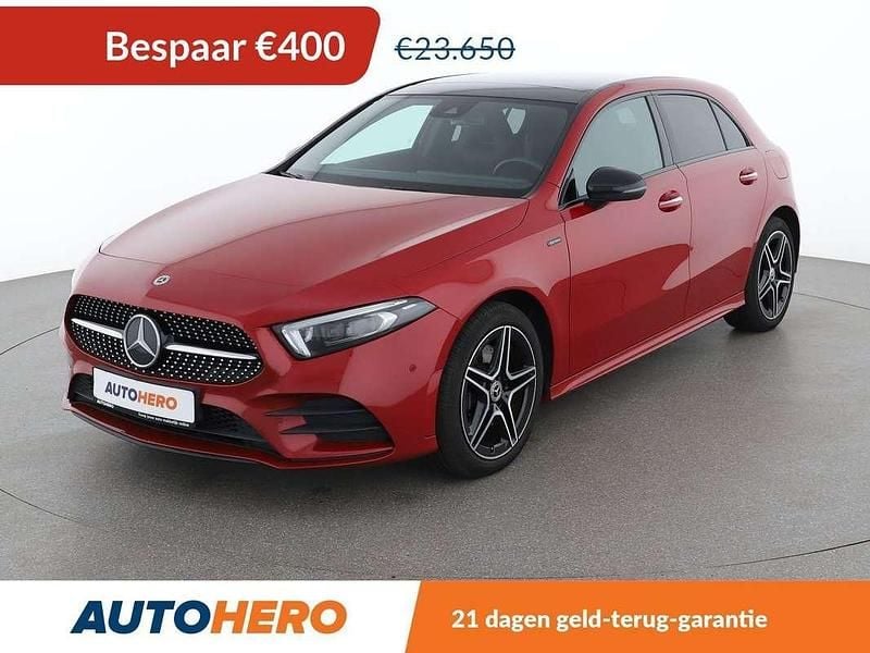Rood Gebruikt 2021 Mercedes A250 AMG line Hatchback | € 23.449 (Goede deal) - Afbeelding 1/3