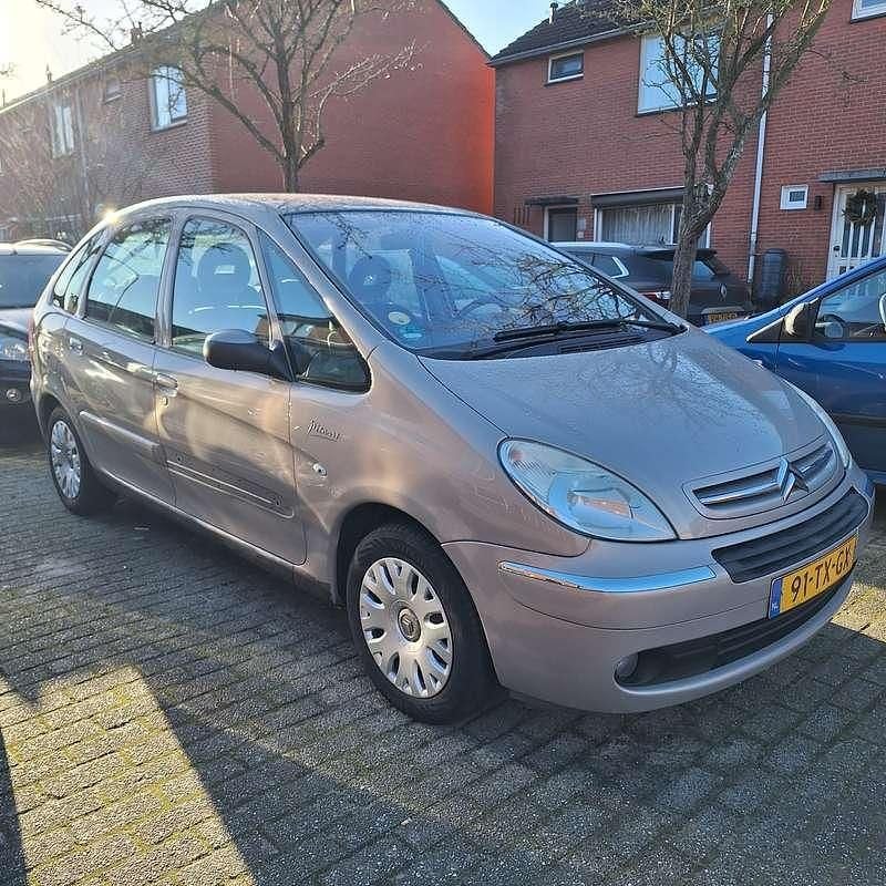 Occasion Citroën Xsara Picasso 109 PK (80 kW) 2007 Beige MPV